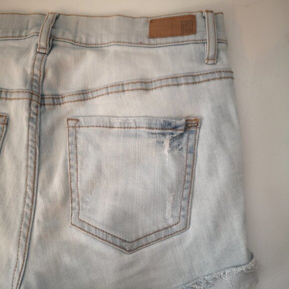 Garage Denim Stretch Ladies Size 9 Light Wash Distressed Jean Shorts - Picture 6 of 11